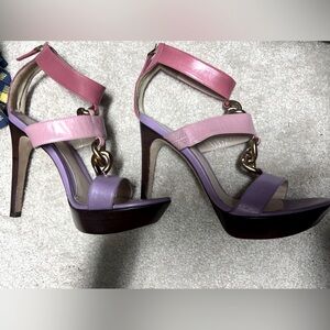 Classic Fendi heels!